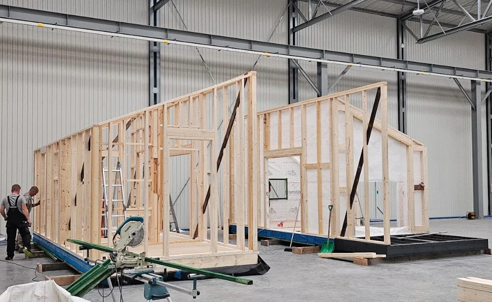 Vorfertigung eines Holzmodulhauses